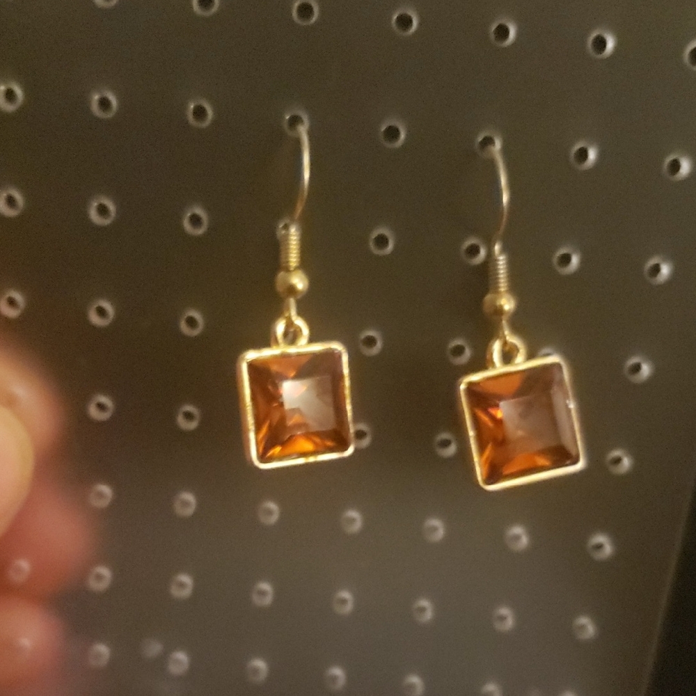Square Auburne and Gold Colored Earrings